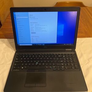 Dell Latitude E5550 Laptop - Black